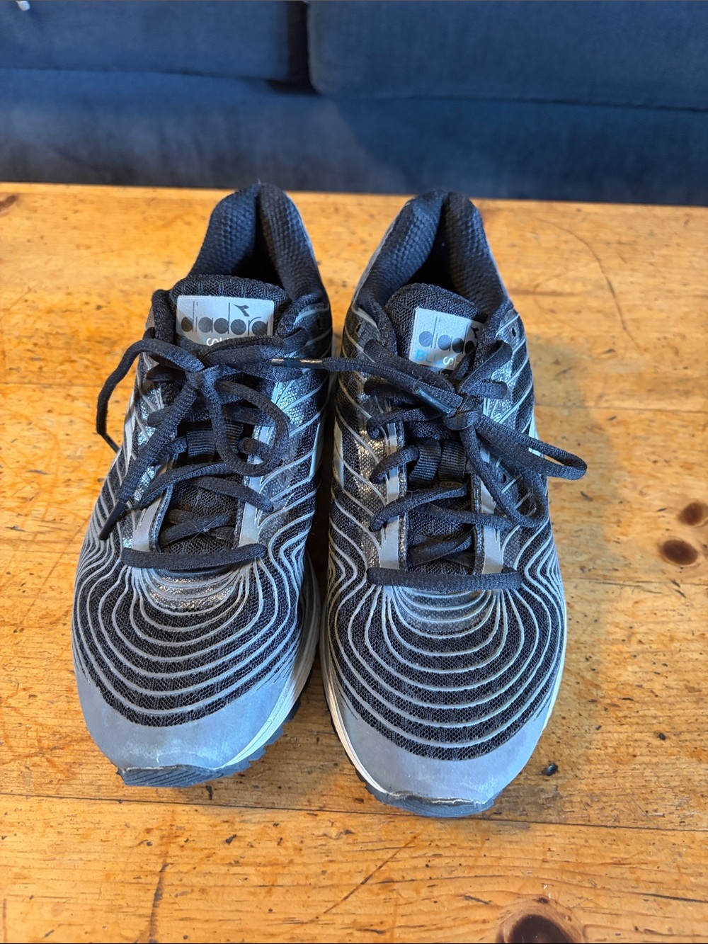 Diadora Womens Black and Gray Athletic Running Shoes